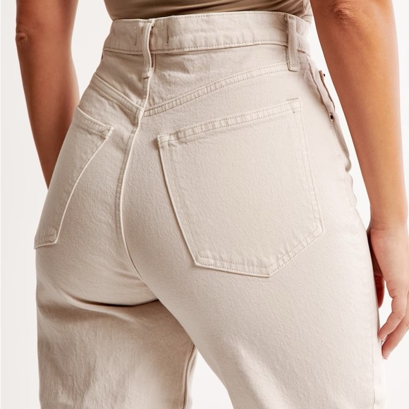 Curve Love Ultra High Rise 90s Straight Jean - Picture 6 of 7